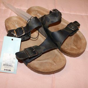 SANDAL / SLIDES - CAMO - SIZE 1Y - NEW